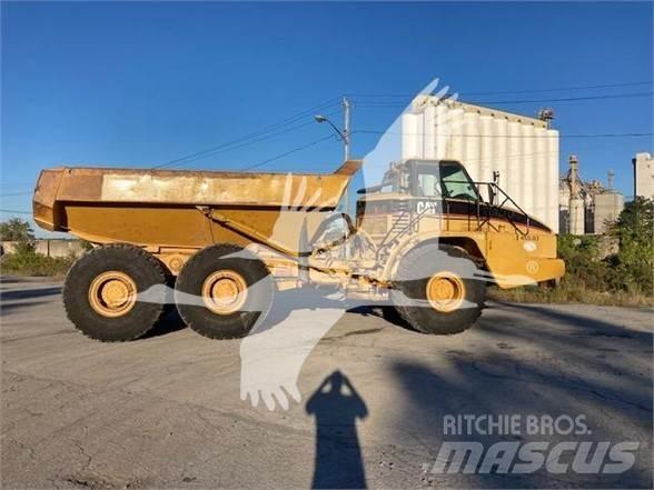 CAT 740 Artikulētie pašizgāzēji