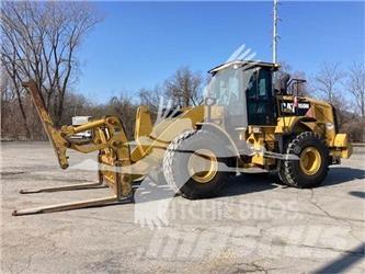CAT 950M Iekrāvēji uz riteņiem