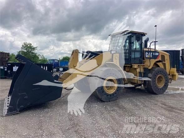 CAT 950M Iekrāvēji uz riteņiem