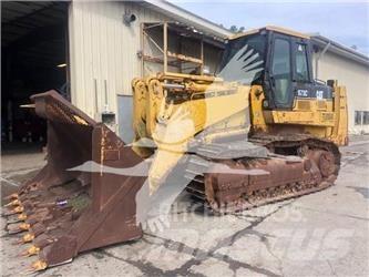 CAT 973C Kāpurķēžu iekrāvēji
