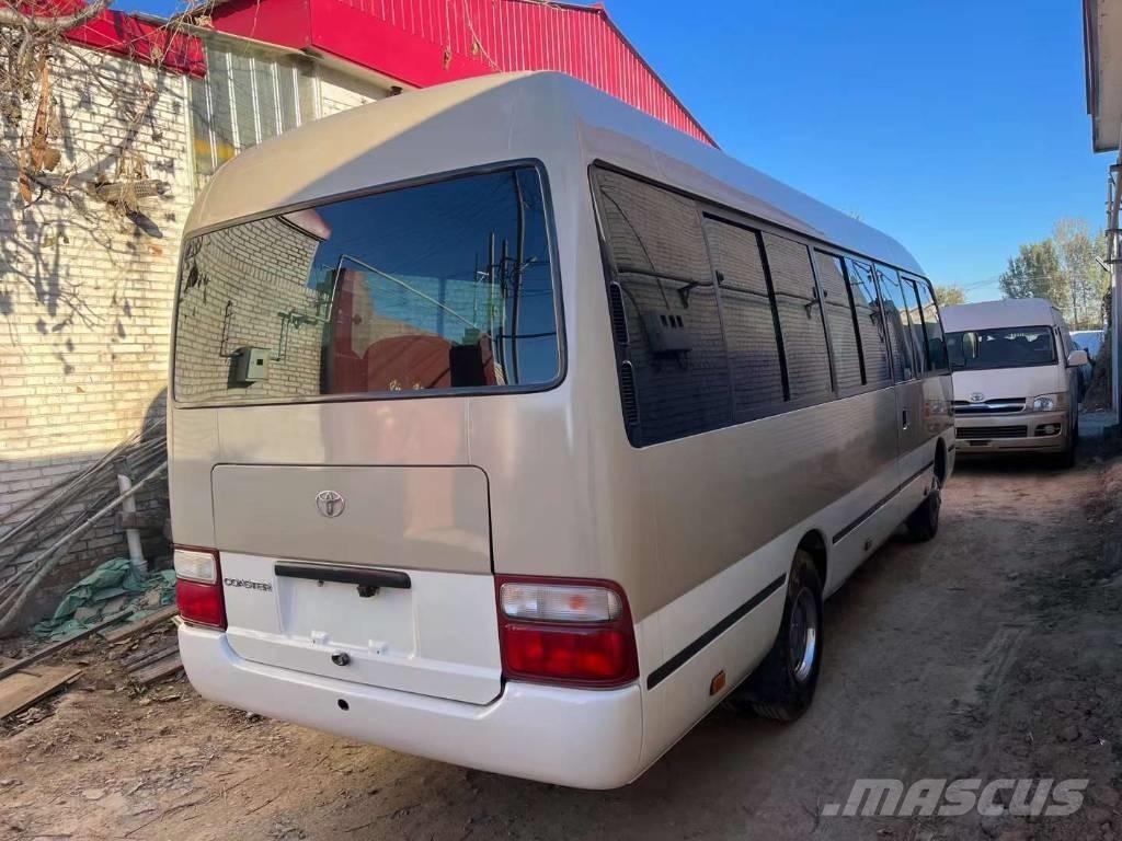Toyota Coaster Bus Mikroautobusi