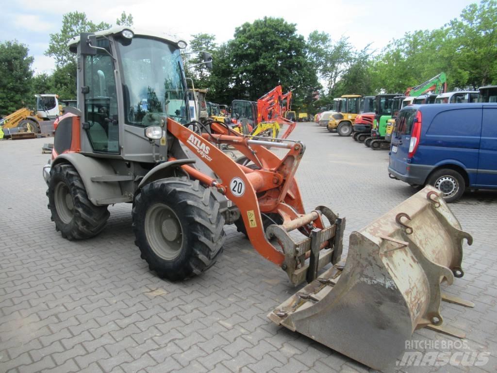 Atlas AR 65 Iekrāvēji uz riteņiem