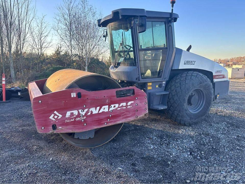 Dynapac CA 2500 D Vienvalča grunts veltņi
