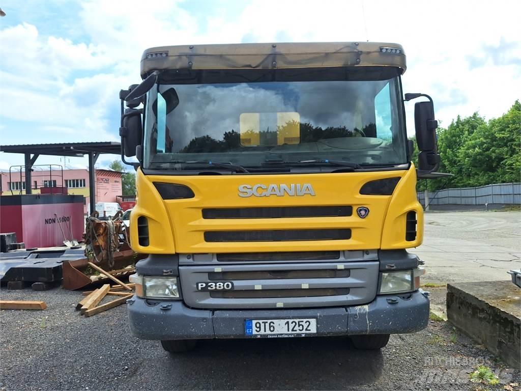 Scania P 380 8X4 Pašizgāzējs