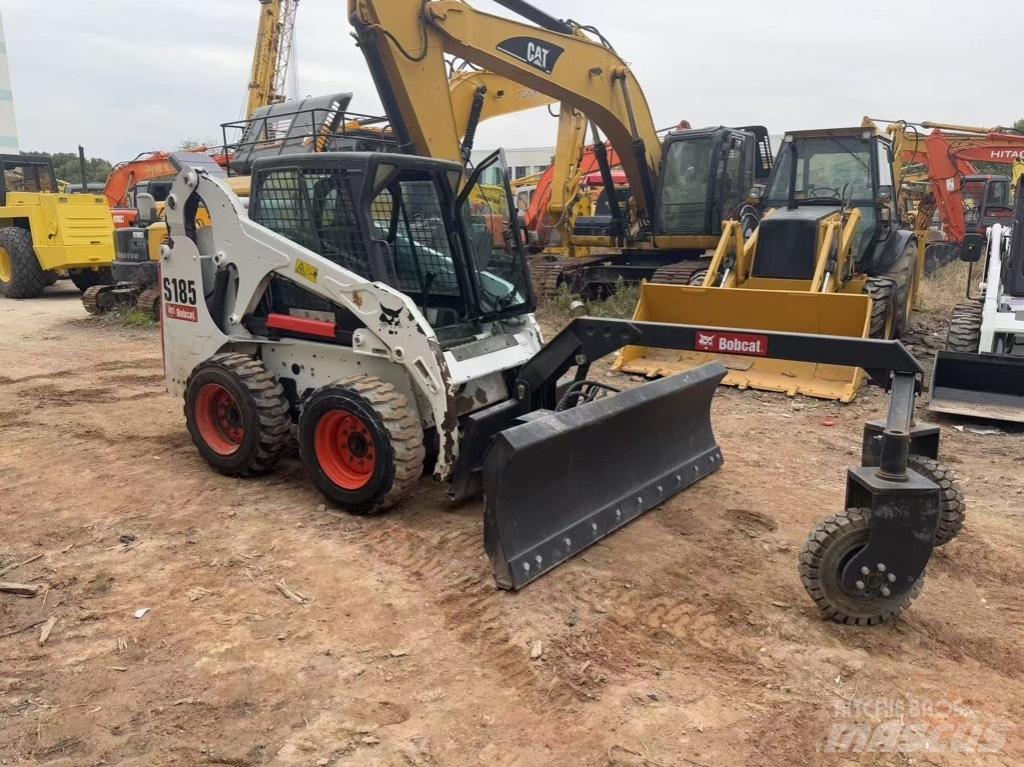 Bobcat S 185 Lietoti riteņu kompaktiekrāvēji
