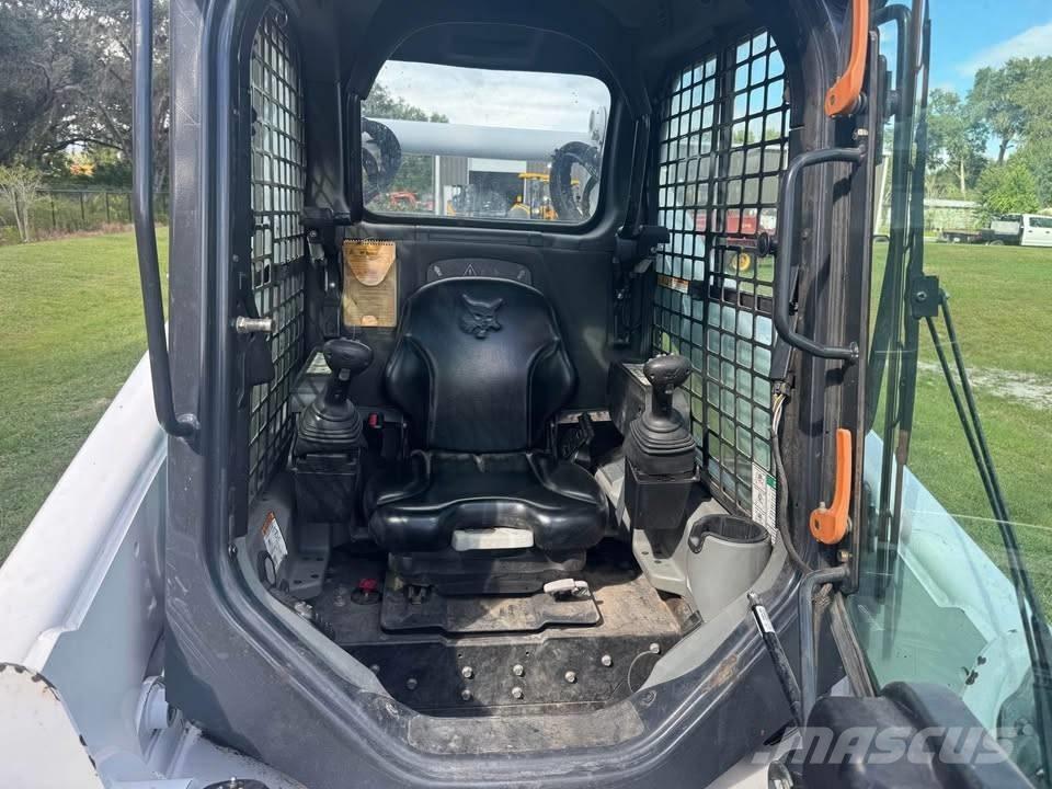 Bobcat T 770 Lietoti riteņu kompaktiekrāvēji