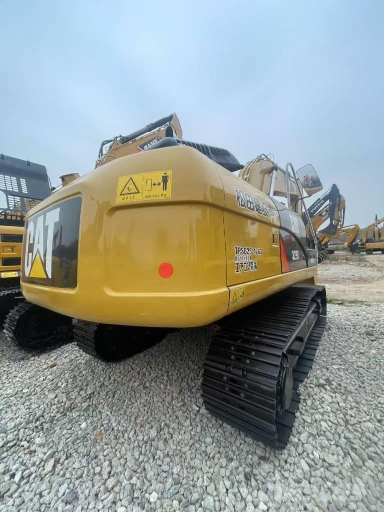 CAT 329D2L Kāpurķēžu ekskavatori