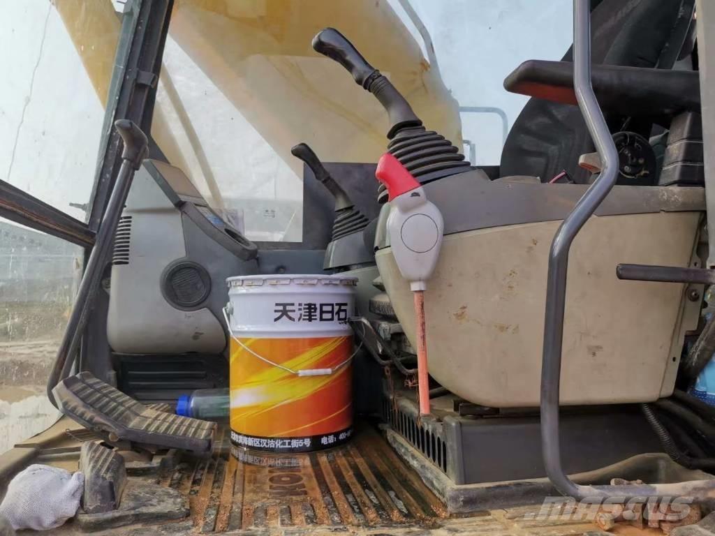 Komatsu pc220-8 Kāpurķēžu ekskavatori