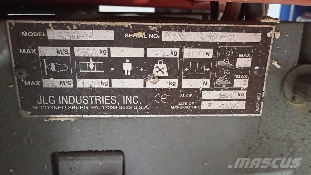 JLG 1930 ES Šķerveida pacēlāji