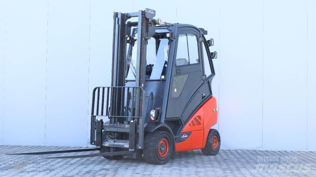 Linde H25D-02 Tehnika ar dīzeļa dzinēju