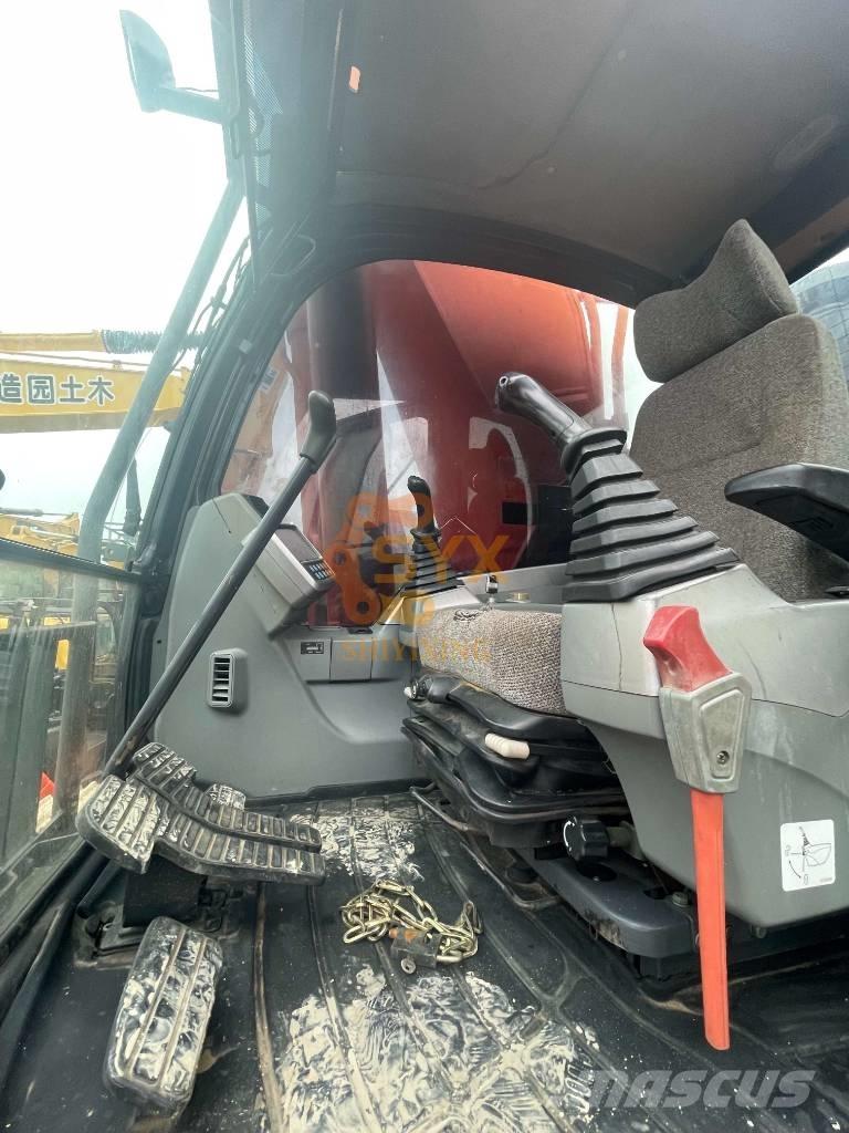 Doosan DX500 LCA Kāpurķēžu ekskavatori