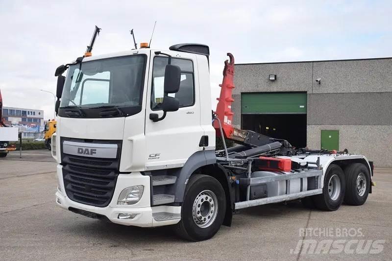 DAF CF 460 Treileri ar āķi