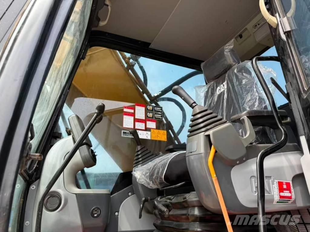 CAT 330 Kāpurķēžu ekskavatori