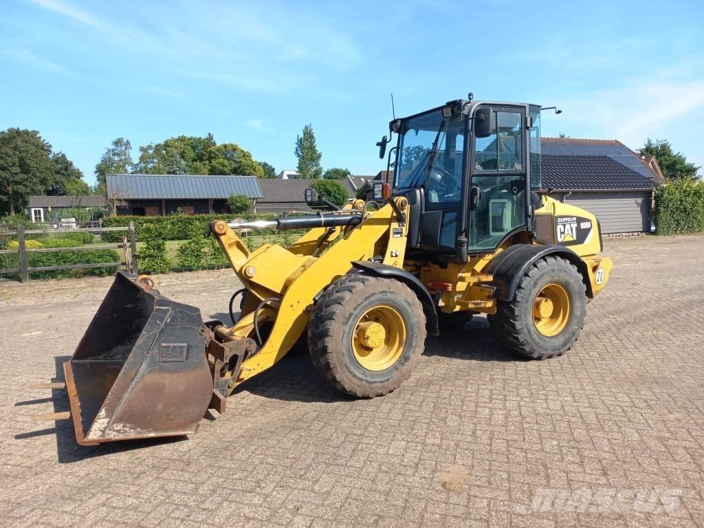CAT 908 H Iekrāvēji uz riteņiem