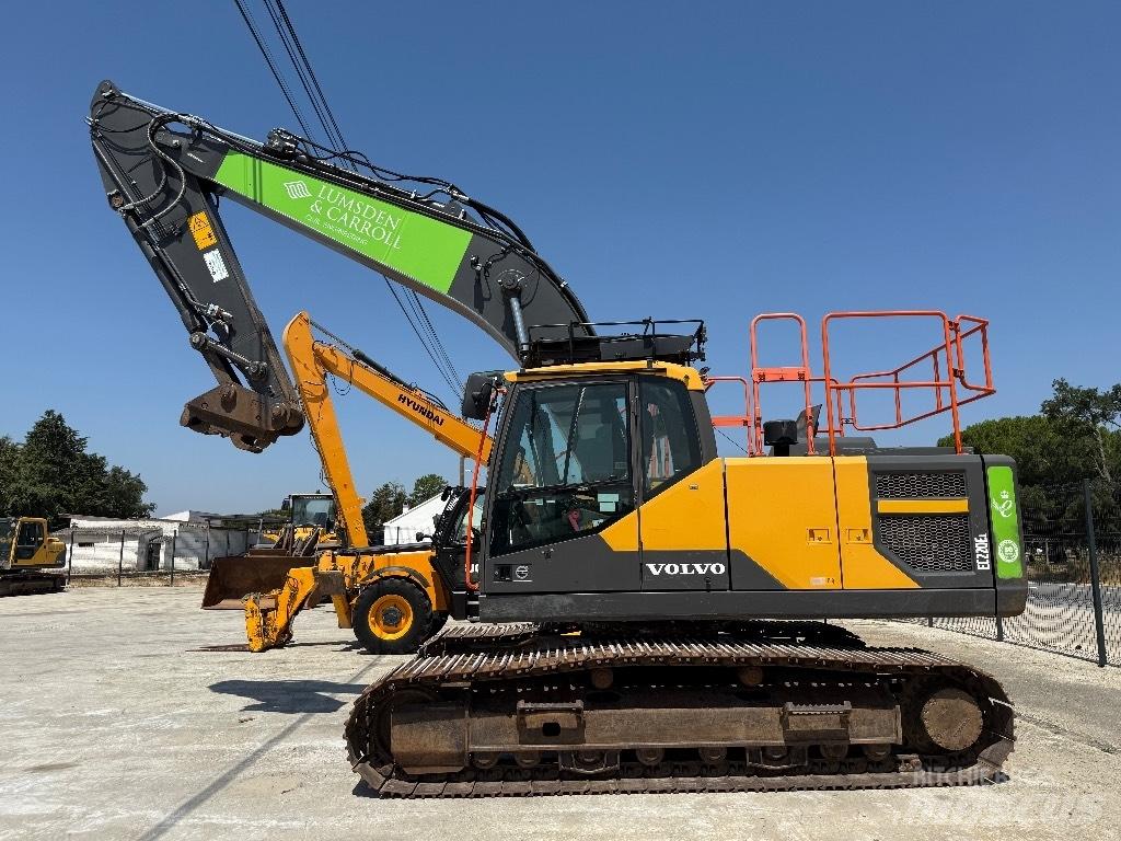 Volvo EC 220 E Kāpurķēžu ekskavatori