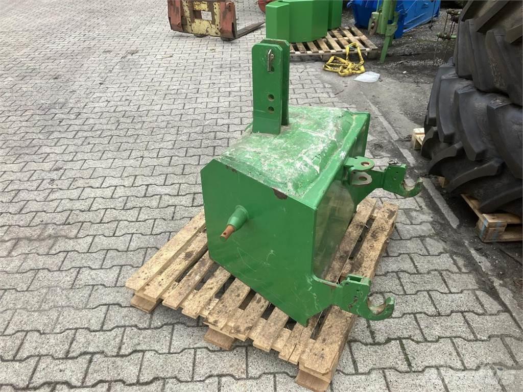 Sauter 650 kg Cits traktoru papildaprīkojums
