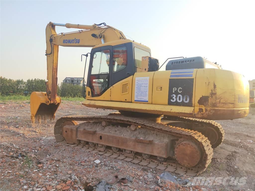 Komatsu PC 300-7 Kāpurķēžu ekskavatori