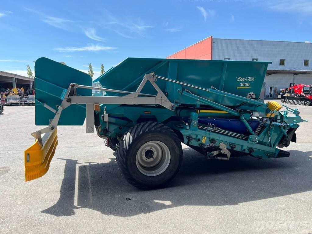 Beachtech 3000 Pludmales tīrīšanas iekārtas