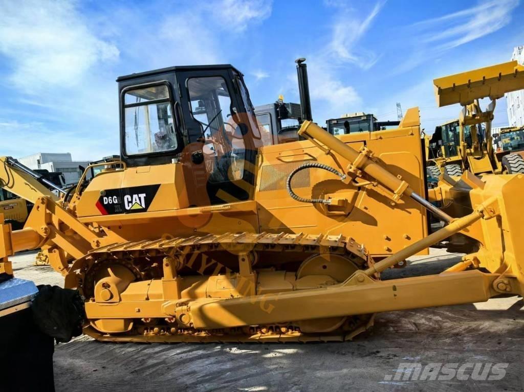 CAT D6G Kāpurķēžu buldozeri