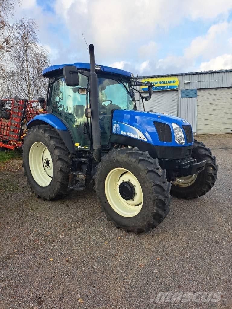 New Holland TS110A Traktori