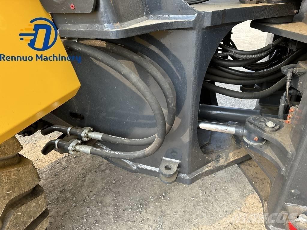 Komatsu WA380 Iekrāvēji uz riteņiem