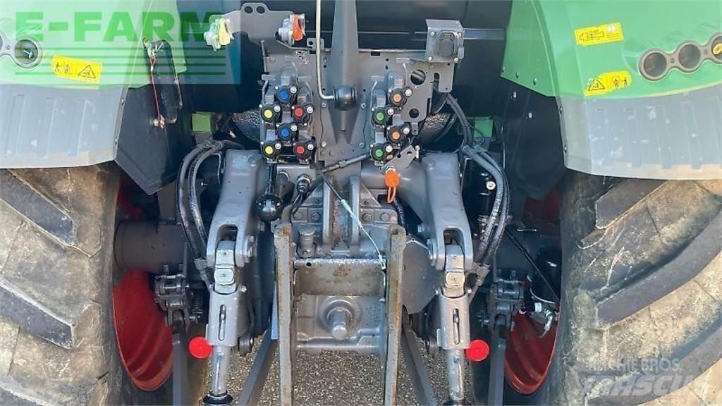 Fendt 513 vario Traktori