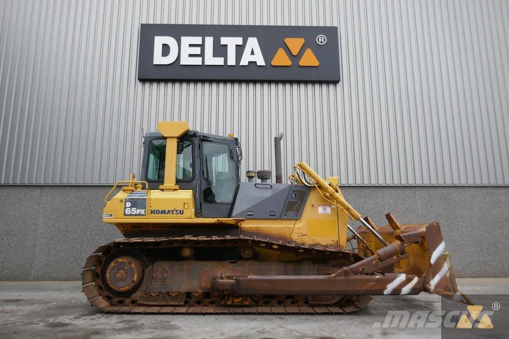 Komatsu D65PX-15EO Kāpurķēžu buldozeri