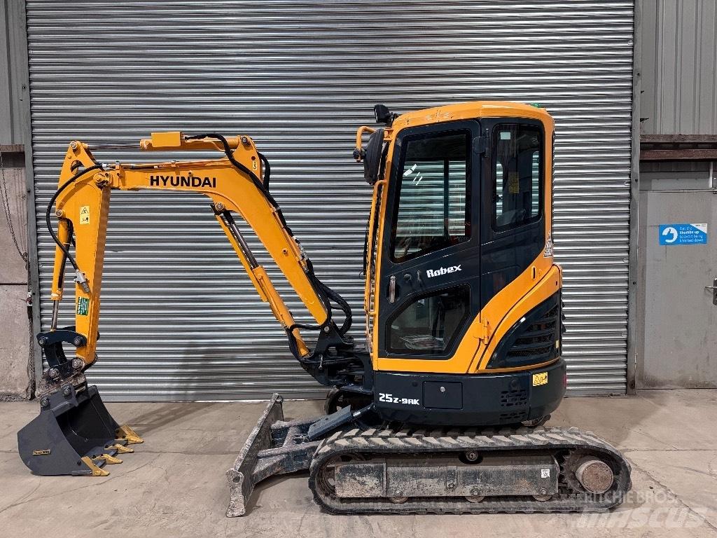 Hyundai R25Z-9 AK Mini ekskavatori < 7 t