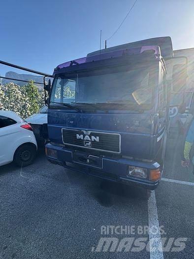 MAN BISARCA 3 AUTO Evakuatori