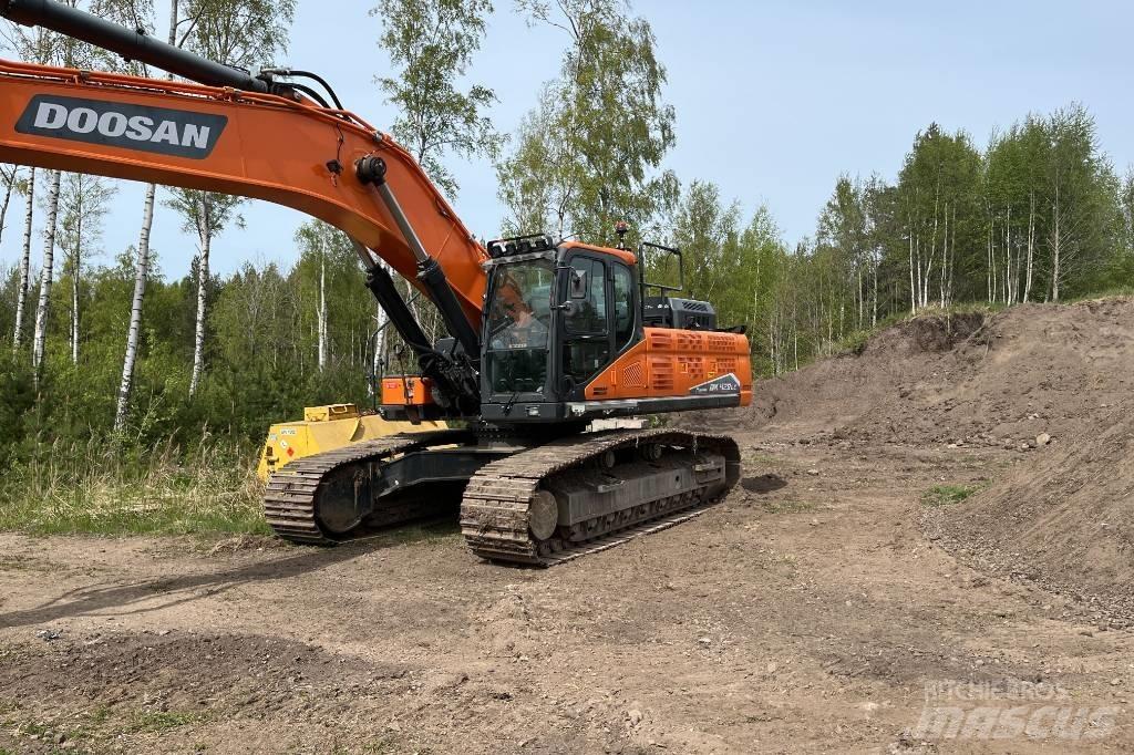 Doosan DX 420 LC Kāpurķēžu ekskavatori
