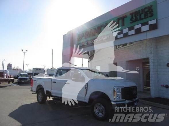 Ford F250 Būvniecība- Citi