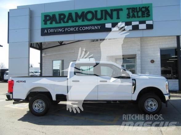 Ford F250 Būvniecība- Citi