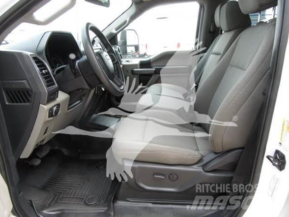 Ford F350 Būvniecība- Citi