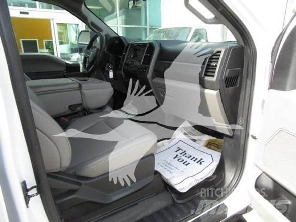 Ford F350 Būvniecība- Citi