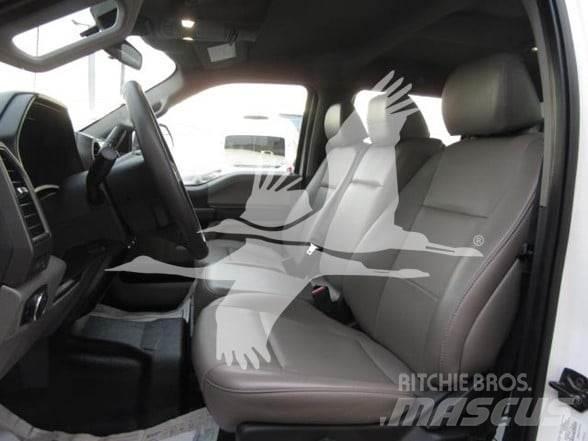 Ford F350 Platformas/izkraušana no sāniem
