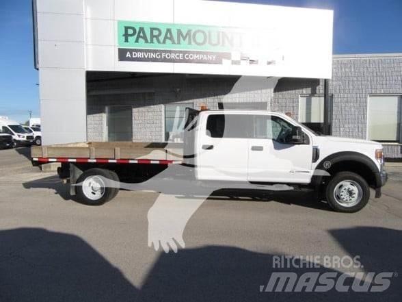 Ford F550 Platformas/izkraušana no sāniem