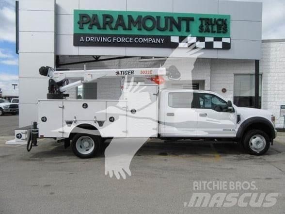 Ford F550 Būvniecība- Citi