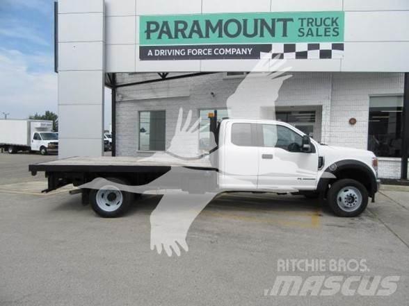 Ford F550 Platformas/izkraušana no sāniem