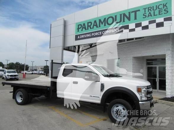 Ford F550 Platformas/izkraušana no sāniem