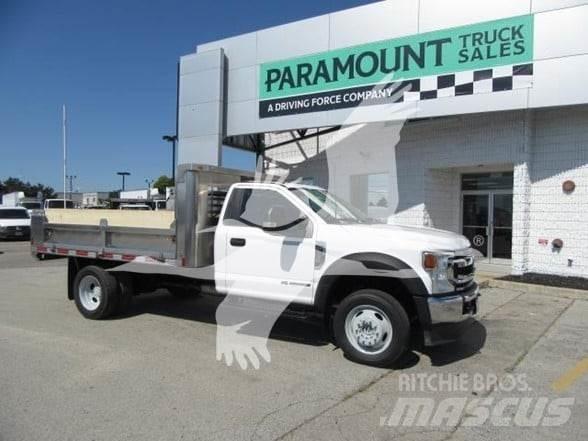 Ford F550 Pašizgāzējs