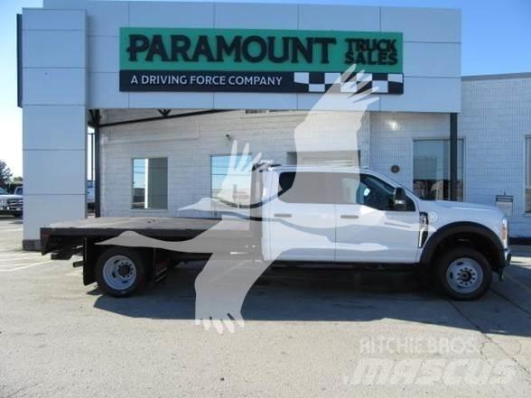 Ford F550 Platformas/izkraušana no sāniem