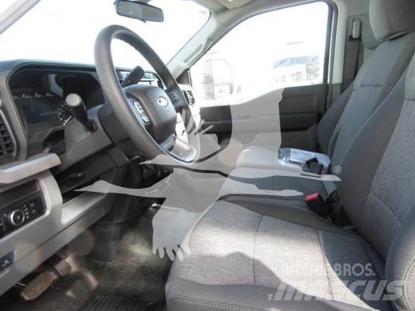 Ford F550 Būvniecība- Citi