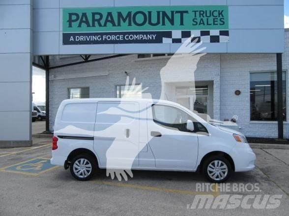 Nissan NV200 Būvniecība- Citi