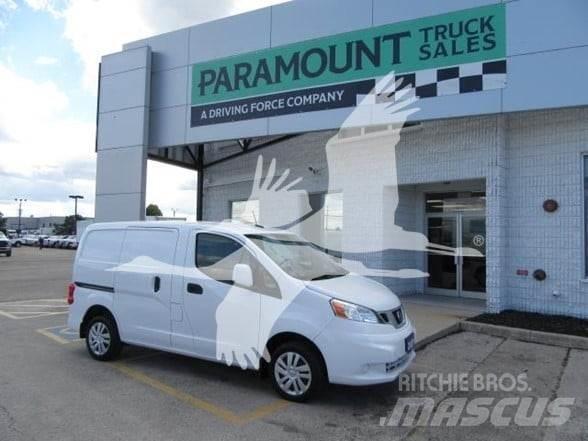 Nissan NV200 Būvniecība- Citi