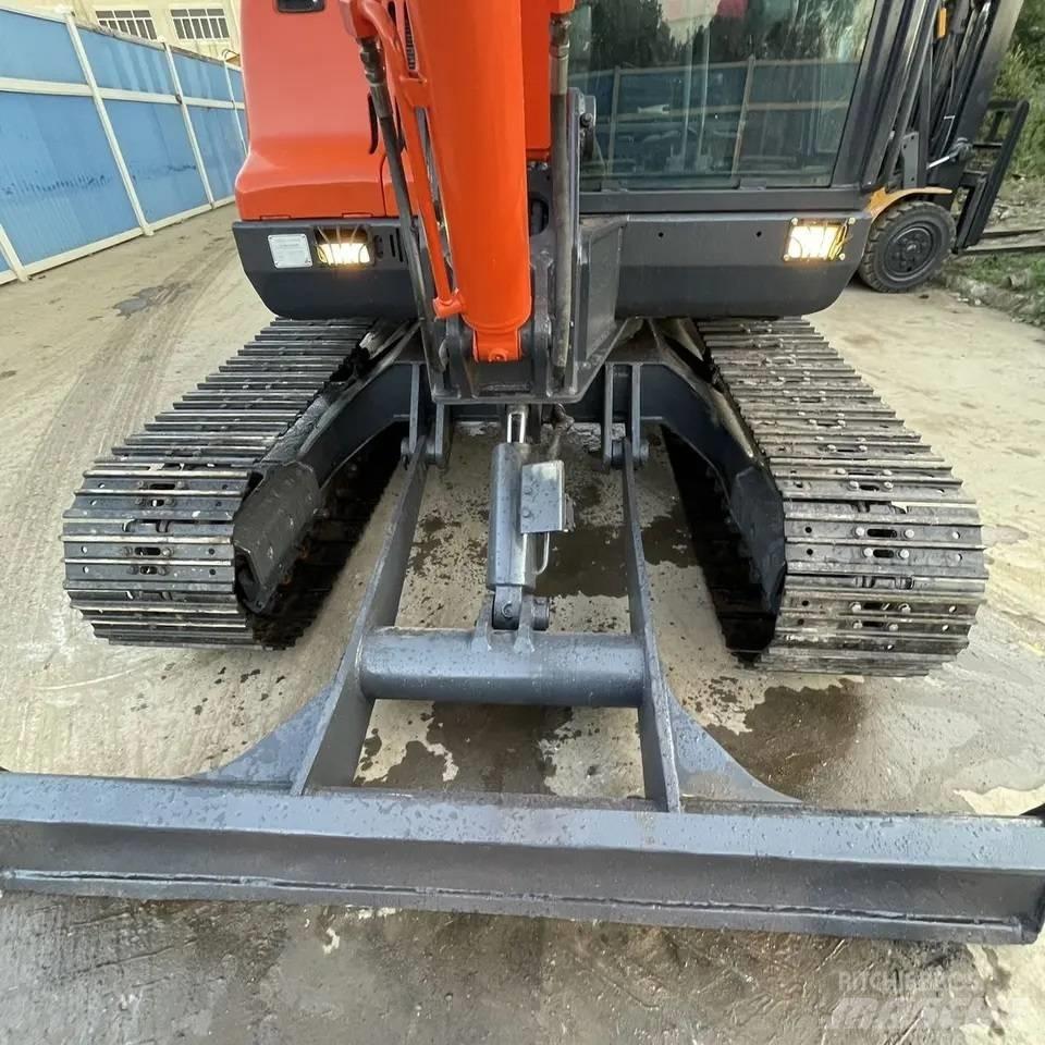 Doosan DX 60 Mini ekskavatori < 7 t