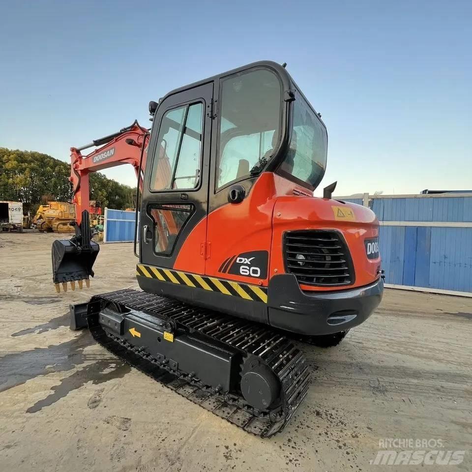 Doosan DX 60 Mini ekskavatori < 7 t