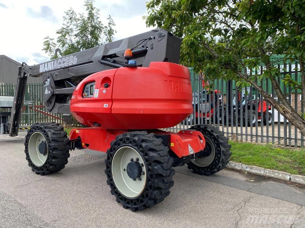 Manitou 200 ATJ Strēles pacēlāji
