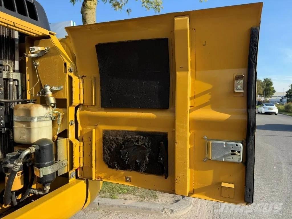 CAT 320BLN Ekskavatori-iekrāvēji