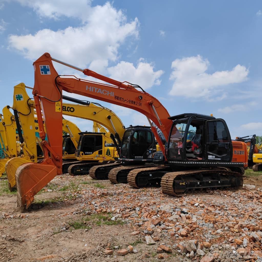 Hitachi ZX 200 Kāpurķēžu ekskavatori