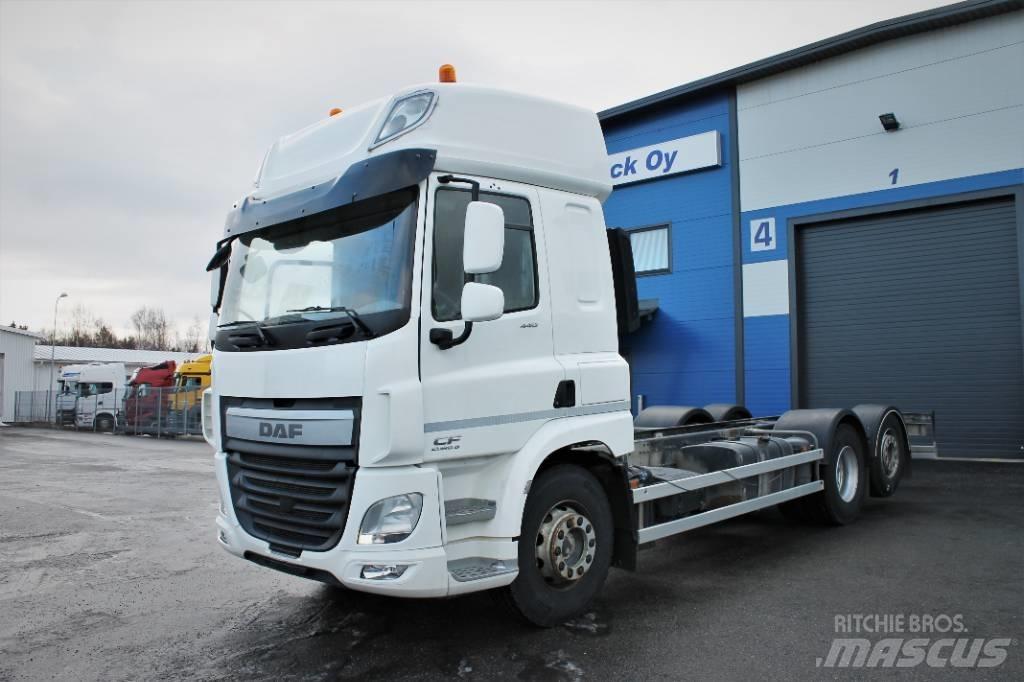 DAF CF 440 FAN Šasija ar kabīni
